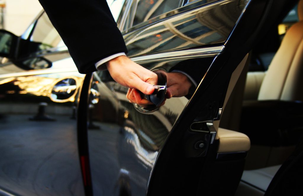 Road show chauffeur service in NY | Black Car Lux